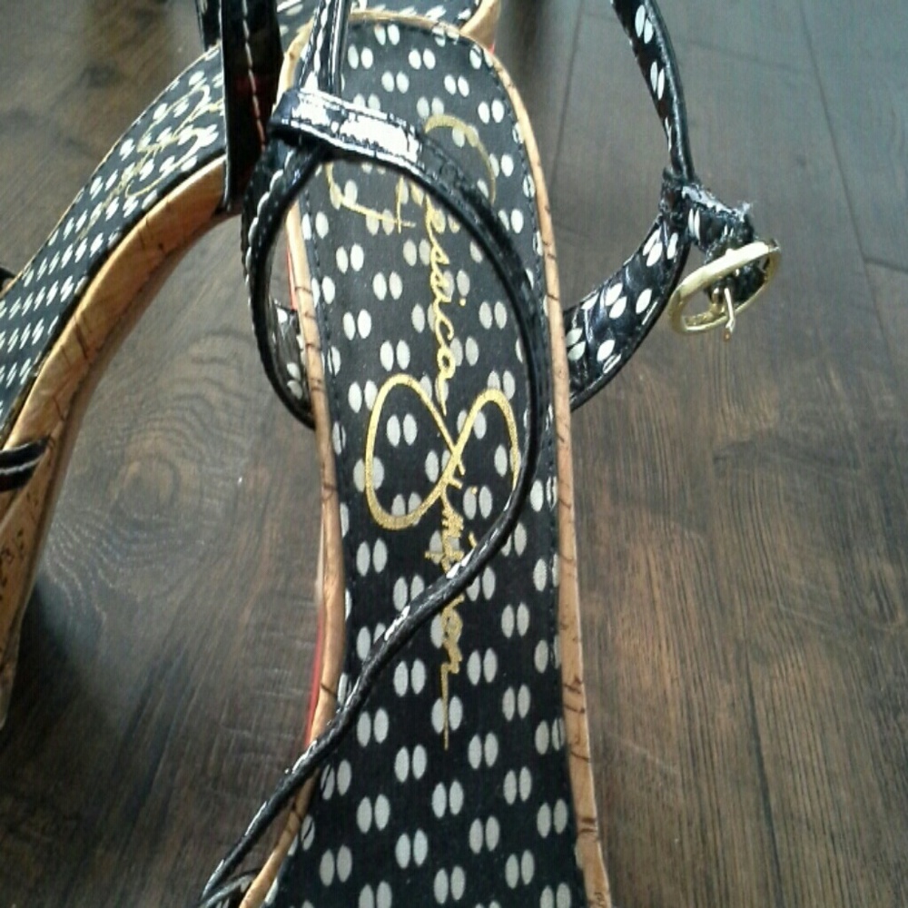 High heels - Picture 3 of 4